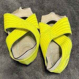 Nike toe-less yoga socks